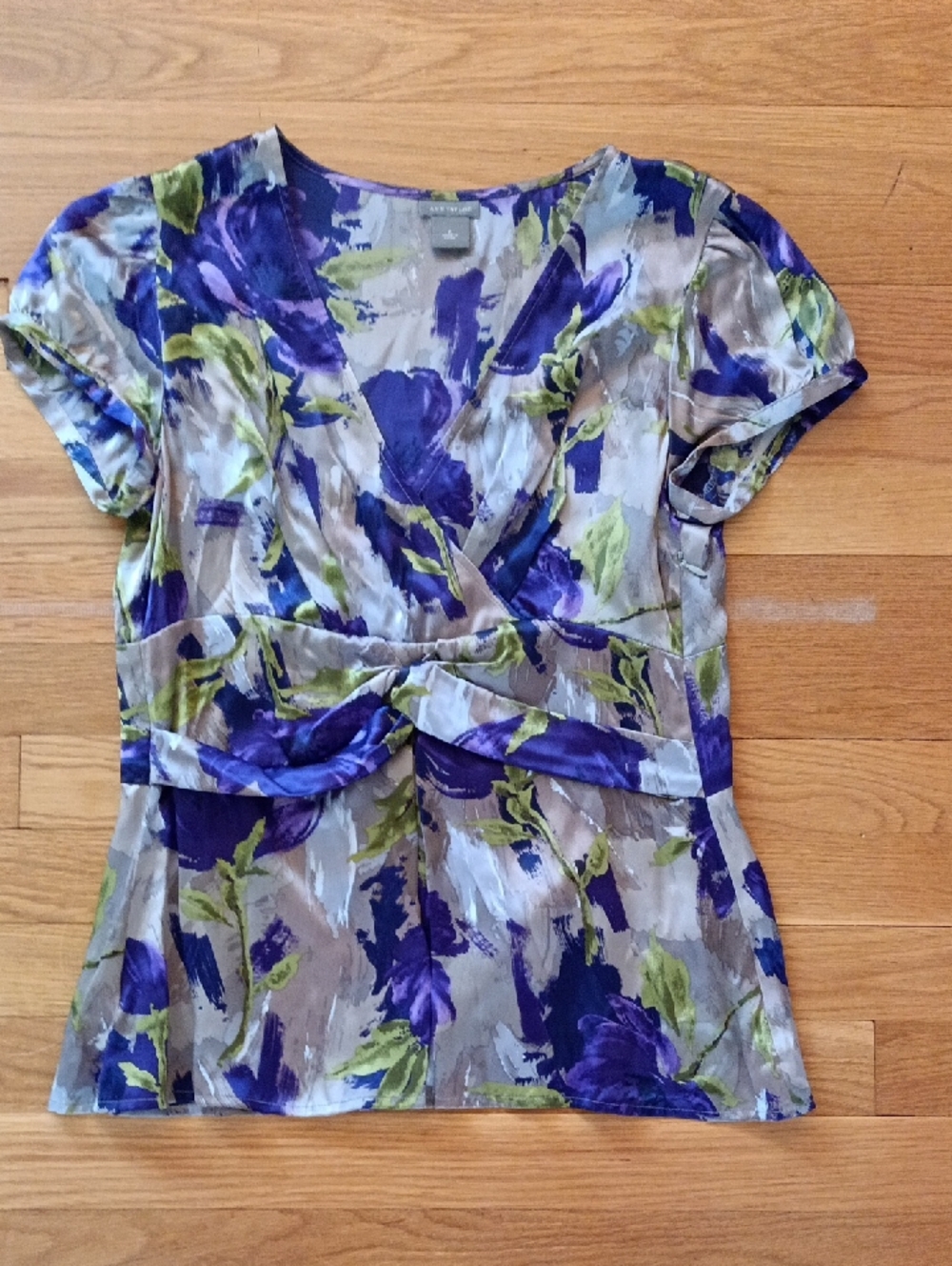 Ann Taylor Silk Floral Top, Size 6